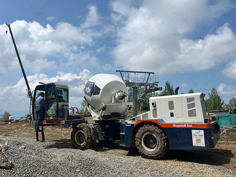 AS-3.5 self loading concrete mixer working in Russia’s Altai Mountains